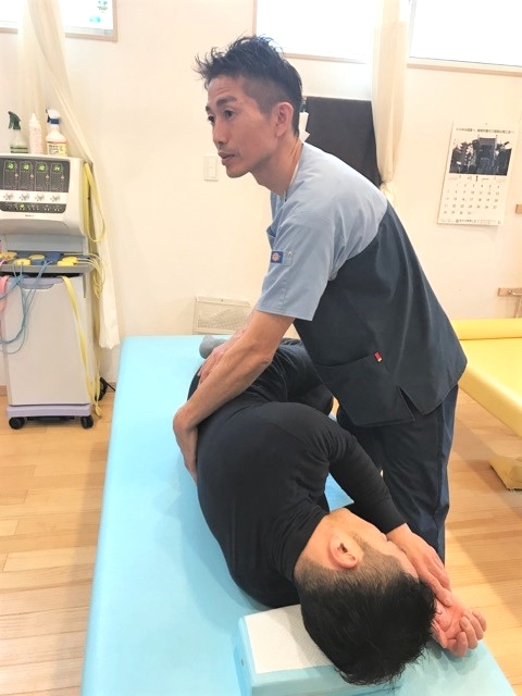 レッツゴー整骨院　施術2